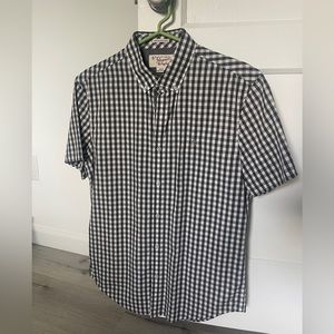 Penguin medium button down short sleeve shirt